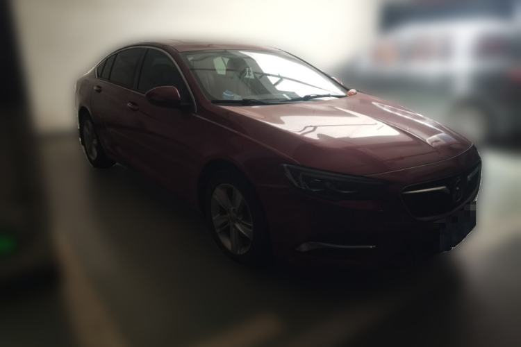 Used Buick Regal 2017 20T Luxury Model Front Right 45 Deg