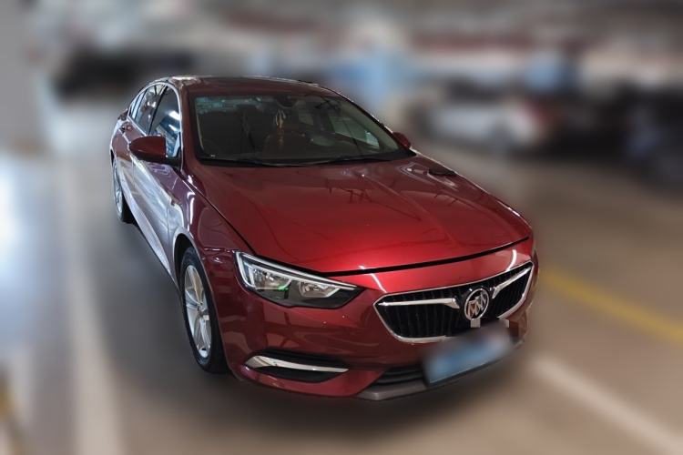 Used Buick Regal 2017 20T Elite Edition Front Right 45 Deg
