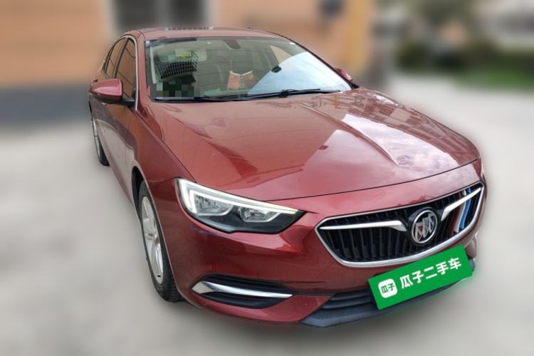 Used Buick Regal 2017 20T Elite Edition Front Right 45 Deg
