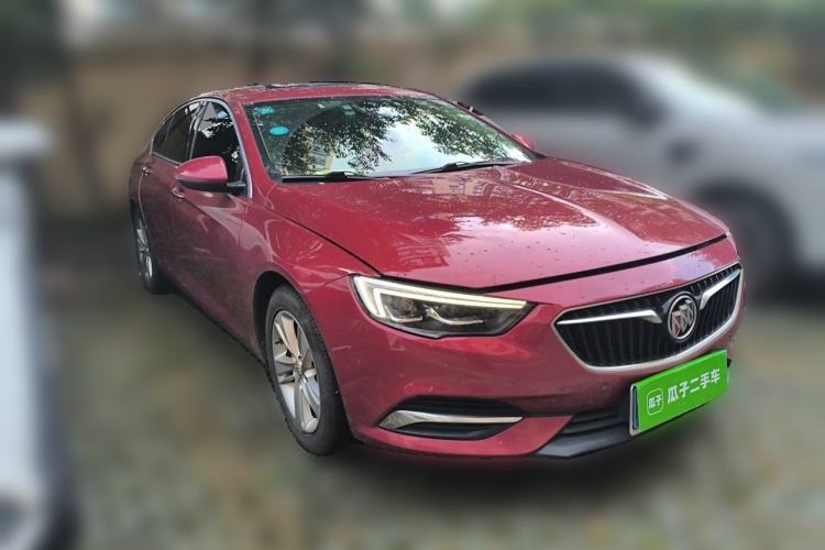 Used Buick Regal 2017 20T Luxury Model Front Right 45 Deg