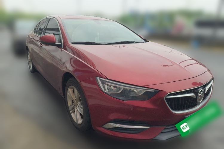 Used Buick Regal 2017 20T Elite Edition Front Right 45 Deg