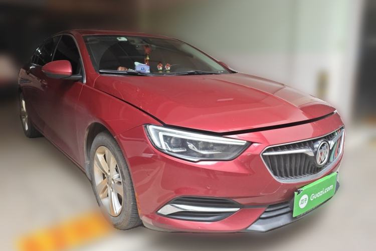 Used Buick Regal 2017 20T Luxury Model Front Right 45 Deg