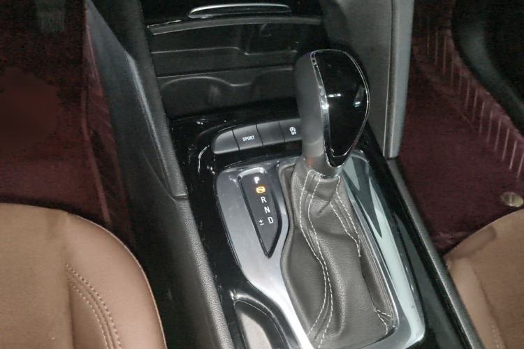 Used Buick Regal 2017 20T Elite Edition Gear Lever