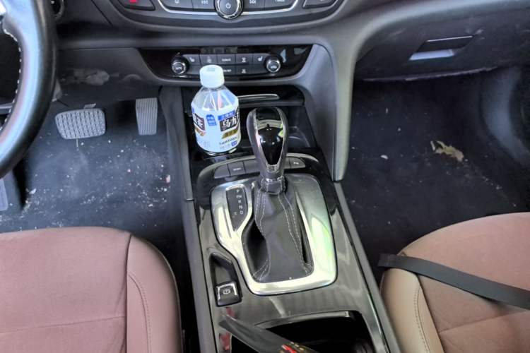 Used Buick Regal 2017 20T Elite Edition Gear Lever