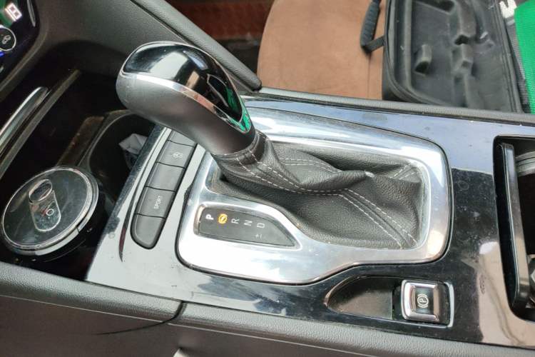 Used Buick Regal 2017 20T Elite Edition Gear Lever