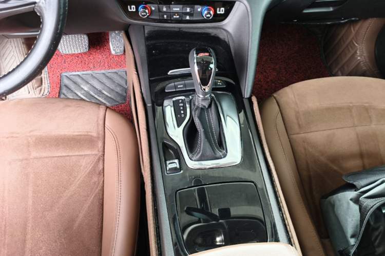 Used Buick Regal 2017 20T Elite Edition Gear Lever