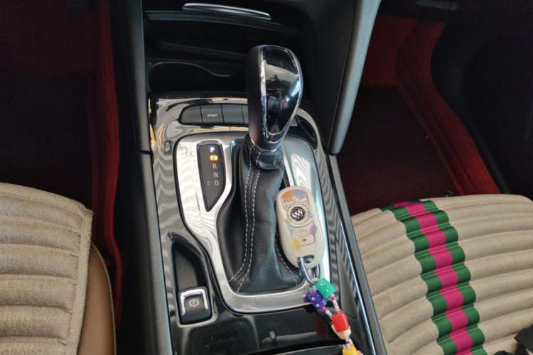 Used Buick Regal 2017 20T Luxury Model Gear Lever