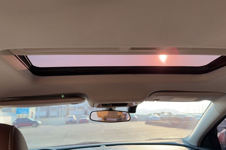Used Buick Regal 2017 20T Elite Edition Headliner
