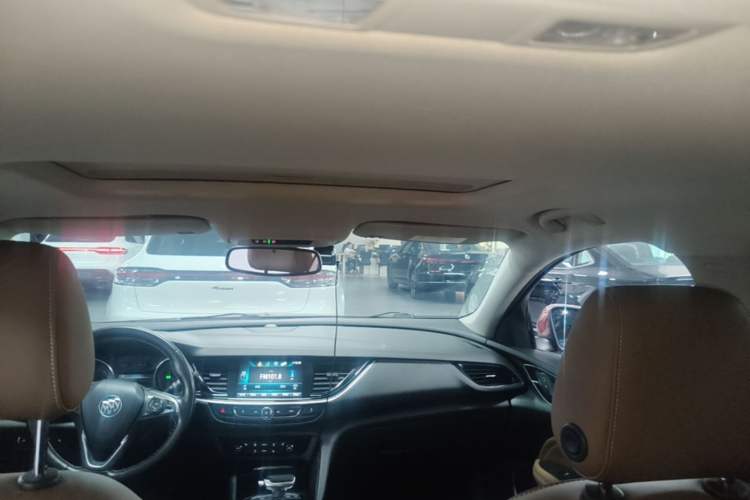 Used Buick Regal 2017 20T Luxury Model Headliner