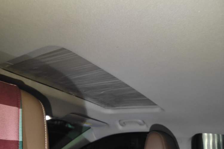 Used Buick Regal 2017 20T Luxury Model Headliner