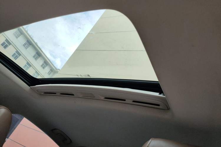 Used Buick Regal 2017 20T Elite Edition Headliner