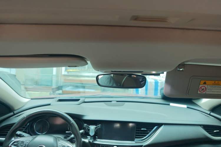 Used Buick Regal 2017 28T Luxury Edition Headliner