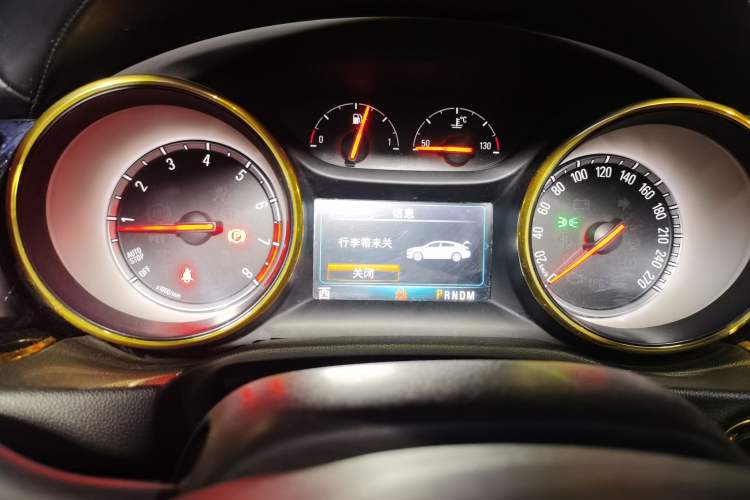 Used Buick Regal 2017 20T Luxury Model Instrument Cluster