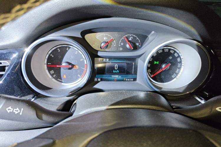 Used Buick Regal 2017 20T Elite Edition Instrument Cluster