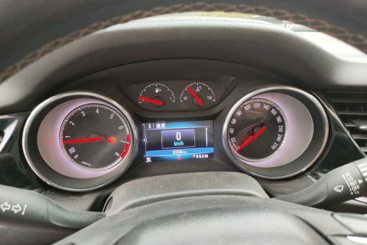 Used Buick Regal 2017 20T Elite Edition Instrument Cluster