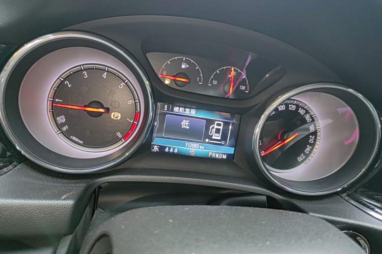 Used Buick Regal 2017 20T Elite Edition Instrument Cluster