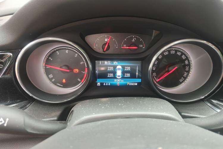 Used Buick Regal 2017 20T Elite Edition Instrument Cluster