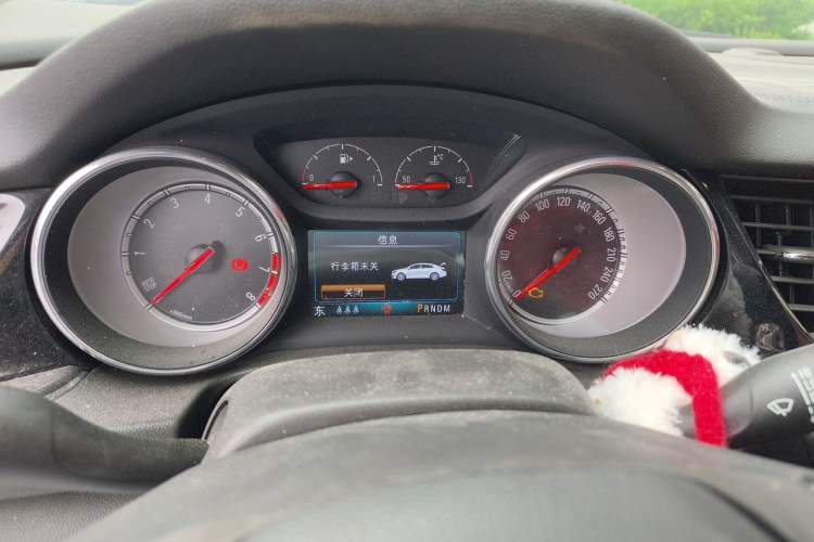 Used Buick Regal 2017 20T Elite Edition Instrument Cluster