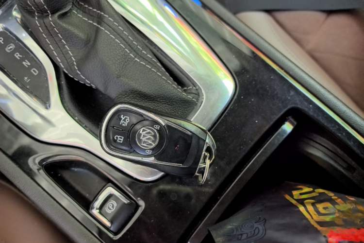 Used Buick Regal 2017 20T Elite Edition Interior 1