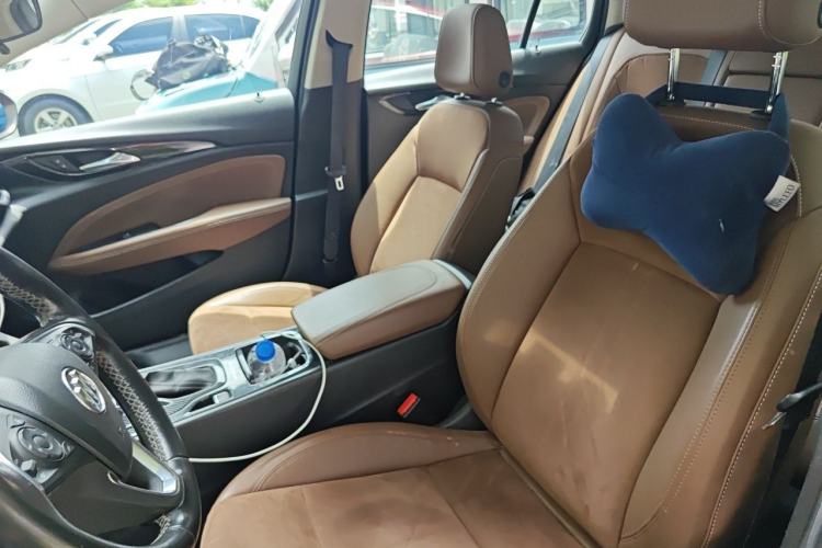 Used Buick Regal 2017 20T Elite Edition Left Front Seat