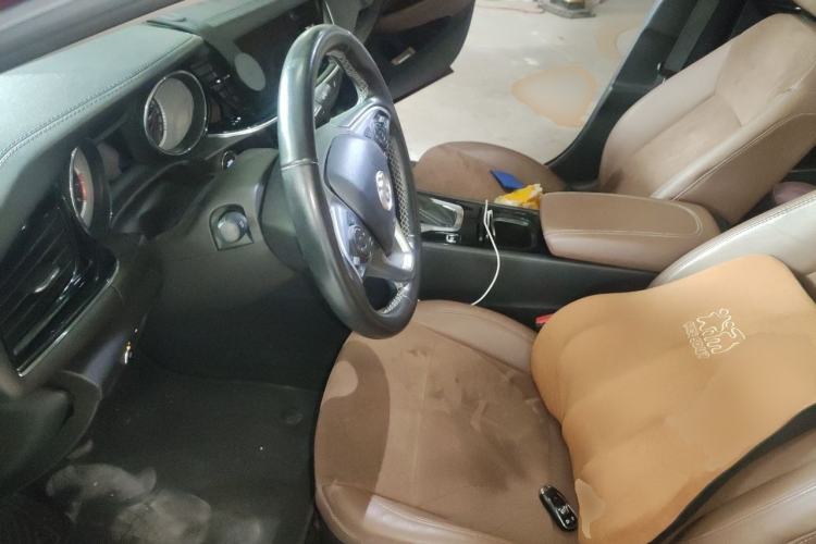 Used Buick Regal 2017 20T Elite Edition Left Front Seat