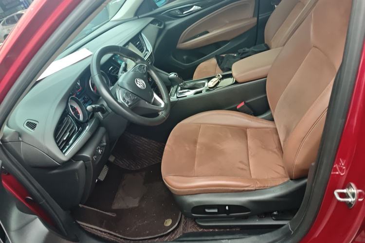 Used Buick Regal 2017 20T Elite Edition Left Front Seat