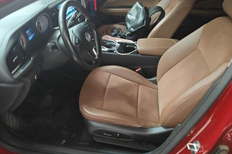 Used Buick Regal 2017 20T Luxury Model Left Front Seat