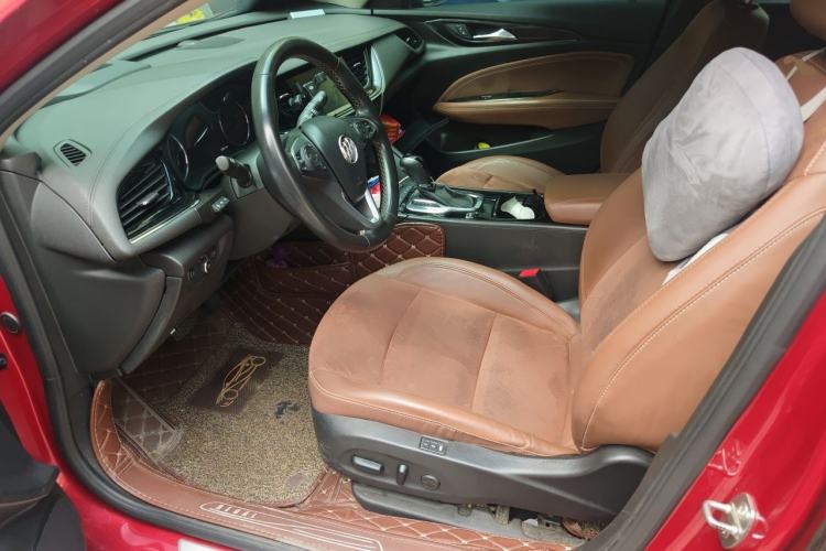Used Buick Regal 2017 28T Luxury Edition Left Front Seat
