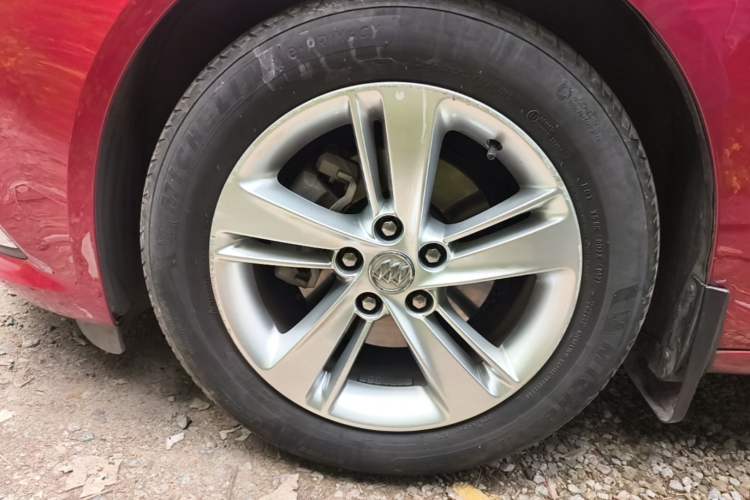 Used Buick Regal 2017 20T Elite Edition Left Front Wheel Hub
