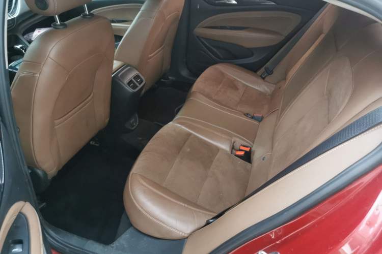 Used Buick Regal 2017 20T Elite Edition Left Rear Seat