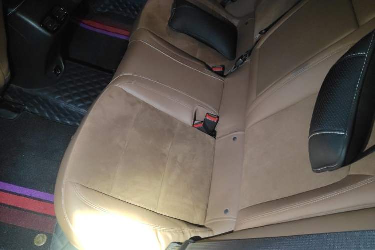 Used Buick Regal 2017 20T Luxury Model Left Rear Seat