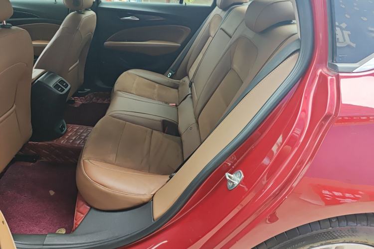 Used Buick Regal 2017 20T Elite Edition Left Rear Seat