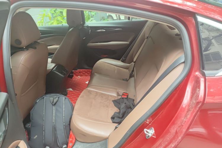 Used Buick Regal 2017 20T Luxury Model Left Rear Seat