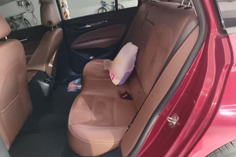 Used Buick Regal 2017 20T Luxury Model Left Rear Seat