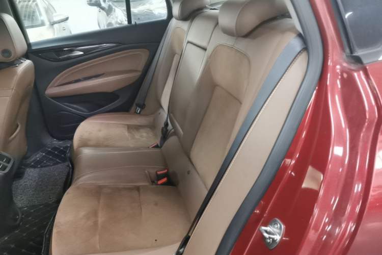 Used Buick Regal 2017 20T Luxury Model Left Rear Seat
