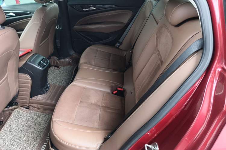 Used Buick Regal 2017 20T Elite Edition Left Rear Seat