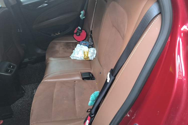 Used Buick Regal 2017 20T Luxury Model Left Rear Seat