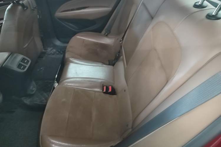 Used Buick Regal 2017 20T Elite Edition Left Rear Seat