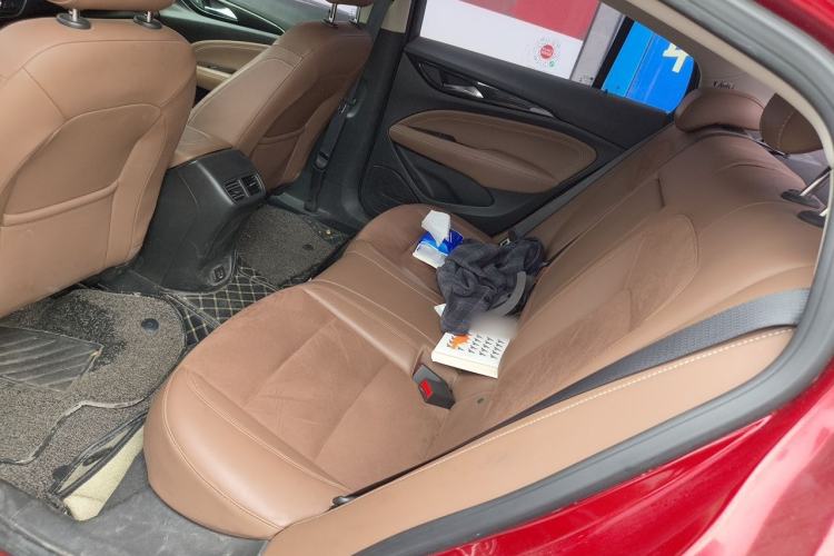 Used Buick Regal 2017 20T Elite Edition Left Rear Seat