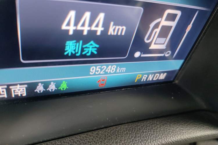 Used Buick Regal 2017 20T Elite Edition Odometer Close Up