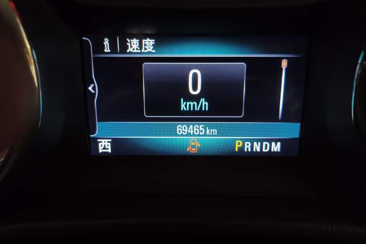 Used Buick Regal 2017 20T Luxury Model Odometer Close Up