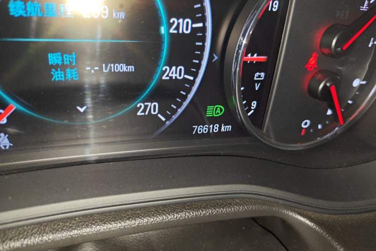Used Buick Regal 2017 20T Prestige Model Odometer Close Up