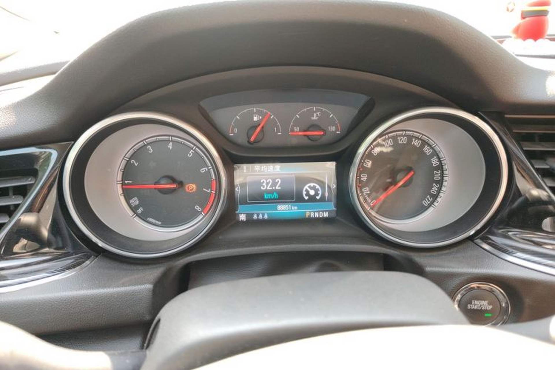 Used Buick Regal 2017 20T Luxury Model Odometer Close Up
