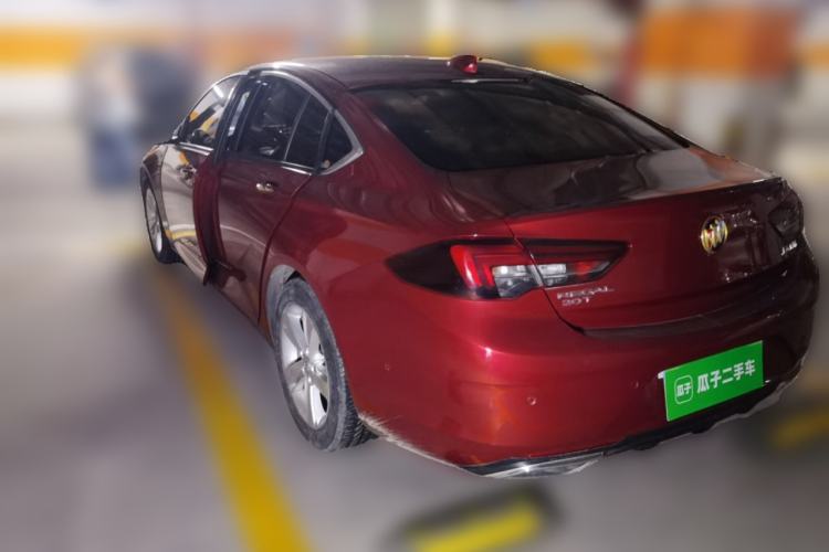 Used Buick Regal 2017 20T Luxury Model Rear Left 45 Deg