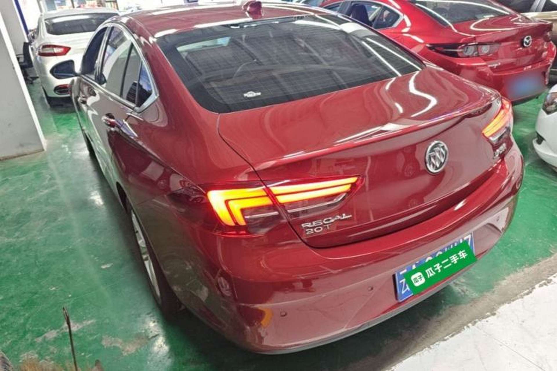 Used Buick Regal 2017 20T Elite Edition Rear Left 45 Deg