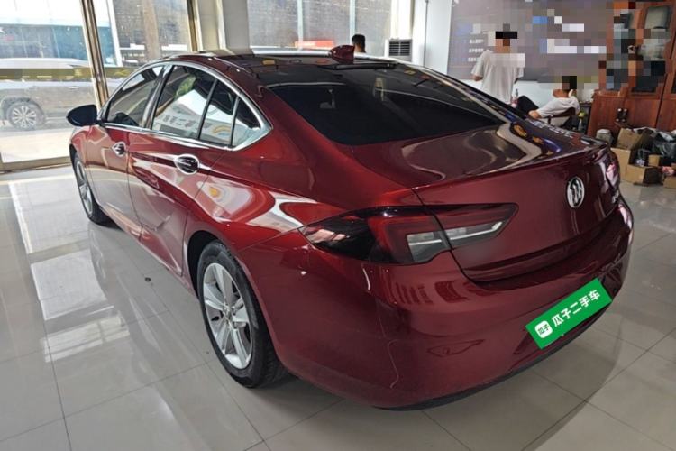Used Buick Regal 2017 20T Elite Edition Rear Left 45 Deg