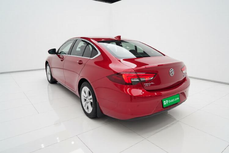 Used Buick Regal 2017 20T Elite Edition Rear Left 45 Deg