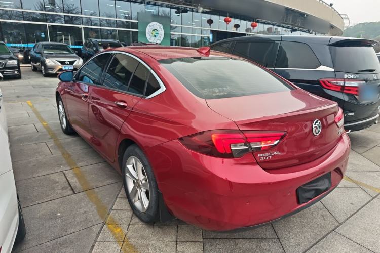 Used Buick Regal 2017 20T Elite Edition Rear Left 45 Deg