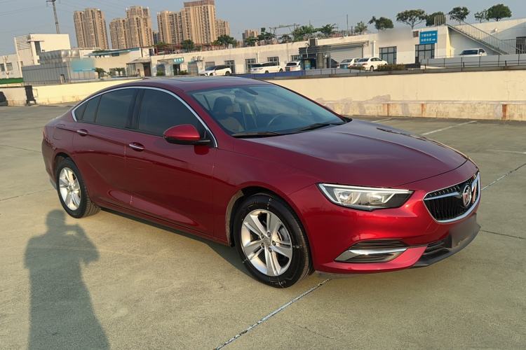 Used Buick Regal 2017 20T Elite Edition Rear Right 45 Deg