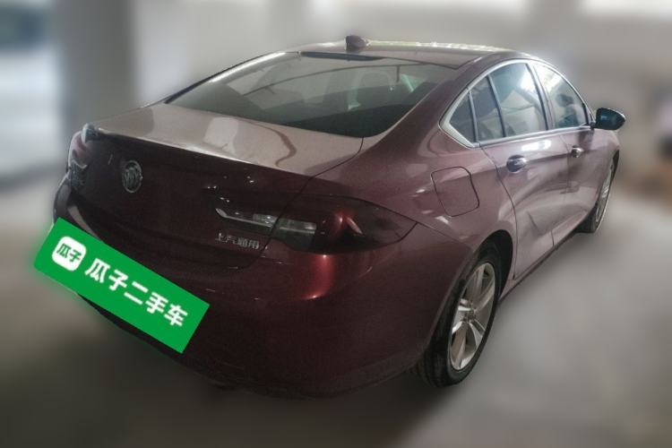 Used Buick Regal 2017 20T Elite Edition Rear Right 45 Deg